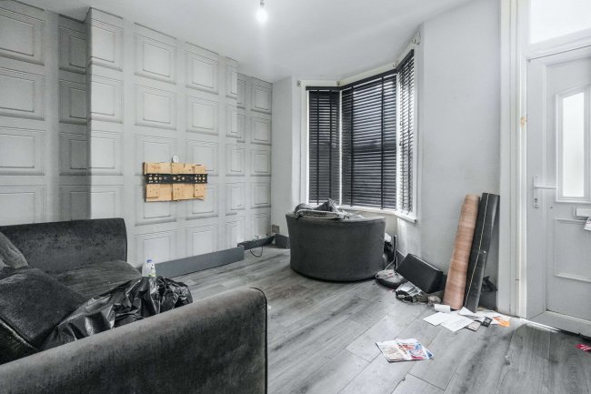 7 Dovey Street, Liverpool, Merseyside, L8 8BT 6