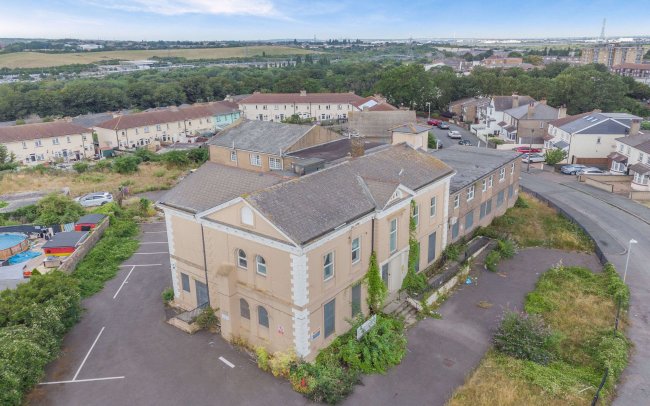 Kesson House Care Home, Council Avenue, Northfleet, Gravesend, DA11 9HN 9