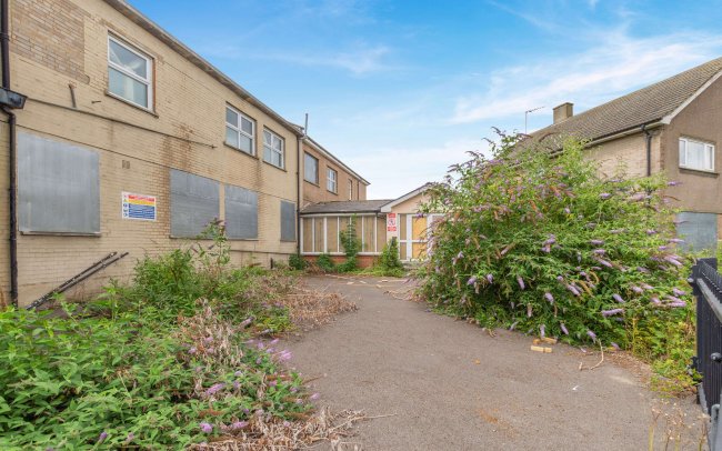 Kesson House Care Home, Council Avenue, Northfleet, Gravesend, DA11 9HN 9