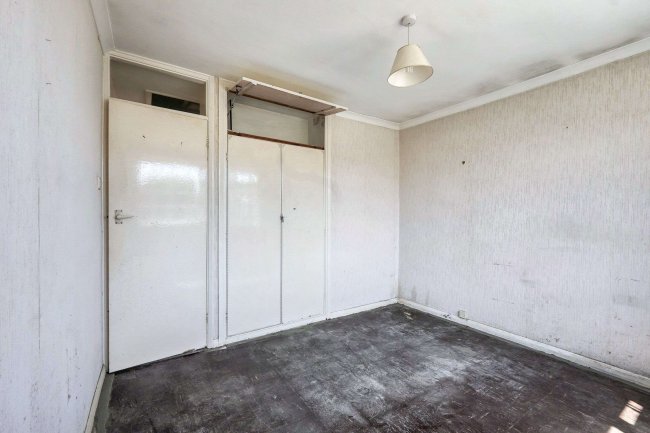 2 The Freedown, St Margaret's at Cliffe, Dover CT15 6BD 1