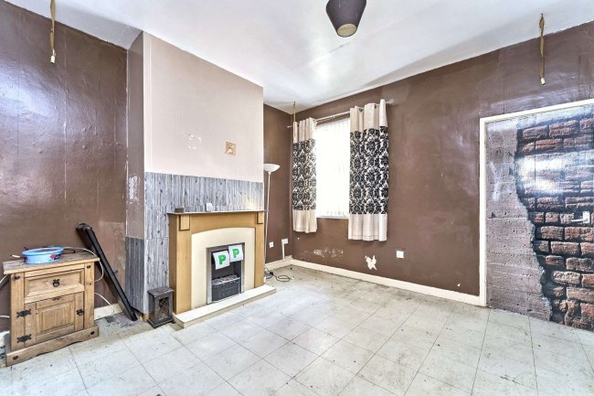 33 Forrester Street, Walsall, West Midlands WS2 9PL 9