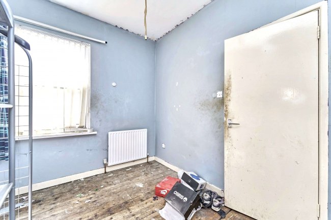 33 Forrester Street, Walsall, West Midlands WS2 9PL 9