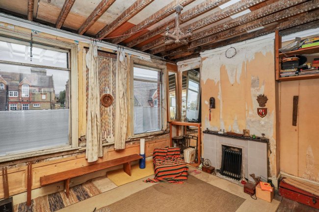 27 Colne Road, Clapton, London, E5 0HR 7