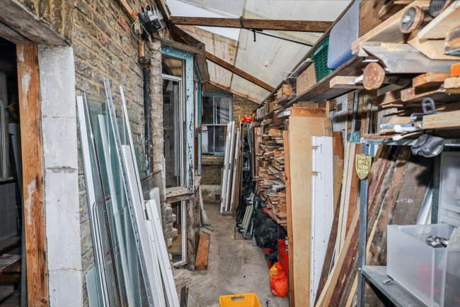 27 Colne Road, Clapton, London, E5 0HR 7