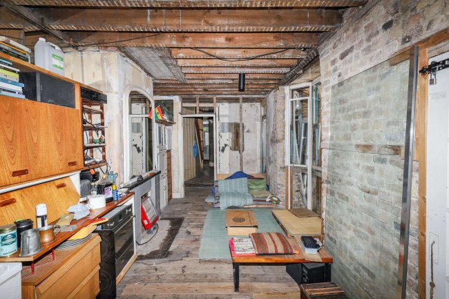 27 Colne Road, Clapton, London, E5 0HR 7