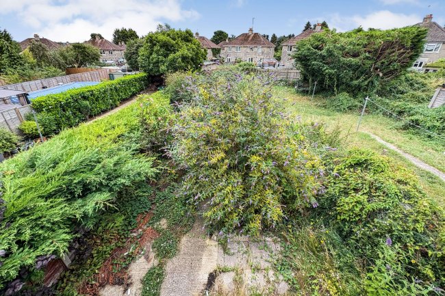 35 Oaklands, Chippenham, Wiltshire, SN15 1RD 3