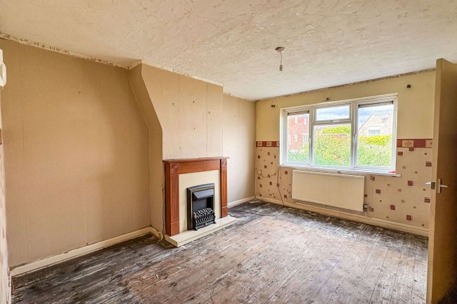 35 Oaklands, Chippenham, Wiltshire, SN15 1RD 3