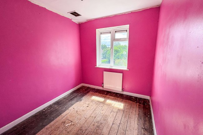 35 Oaklands, Chippenham, Wiltshire, SN15 1RD 3