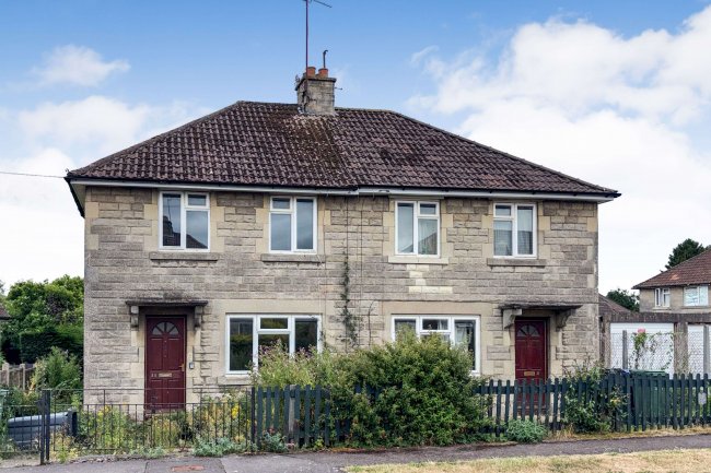 35 Oaklands, Chippenham, Wiltshire, SN15 1RD 3
