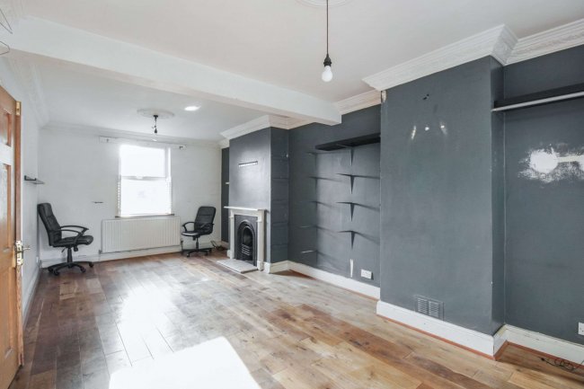 12 Wigton Road, Walthamstow, London E17 5HU 10