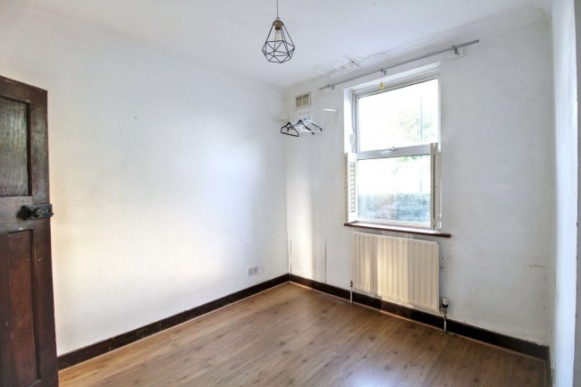 12 Wigton Road, Walthamstow, London E17 5HU 10