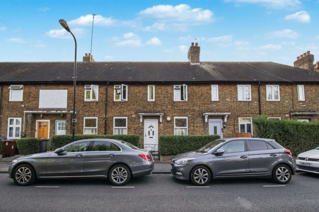 12 Wigton Road, Walthamstow, London E17 5HU 10