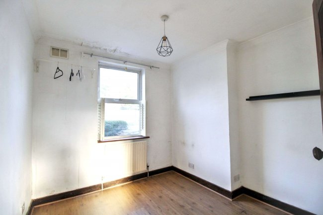 12 Wigton Road, Walthamstow, London E17 5HU 10