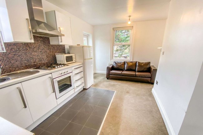 48 Dryden Road, Wimbledon, London, SW19 8SG 5