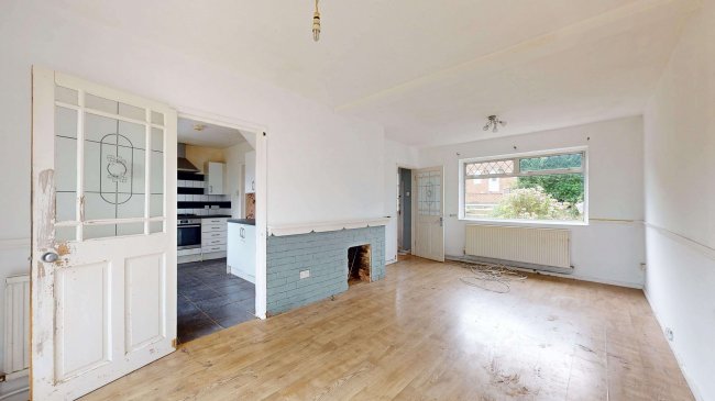 25 Pirbright Crescent, New Addington, Croydon, CR0 0RT 8