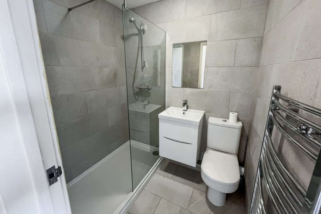 290 Brangwyn Crescent, Wimbledon, London, SW19 2UF 5