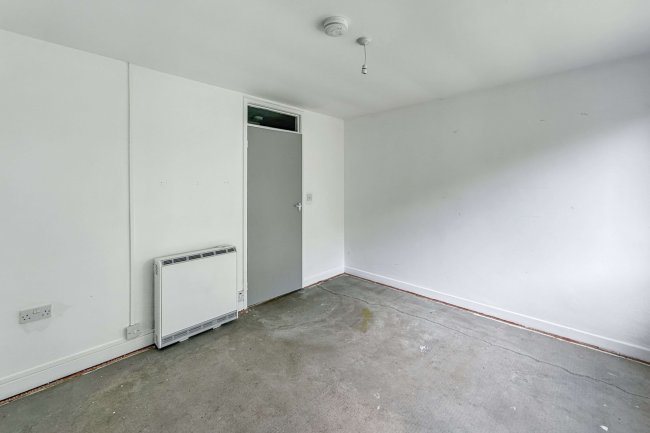 11 Craigmont Court, West Avenue, Benton, Newcastle upon Tyne, NE12 9PB 8