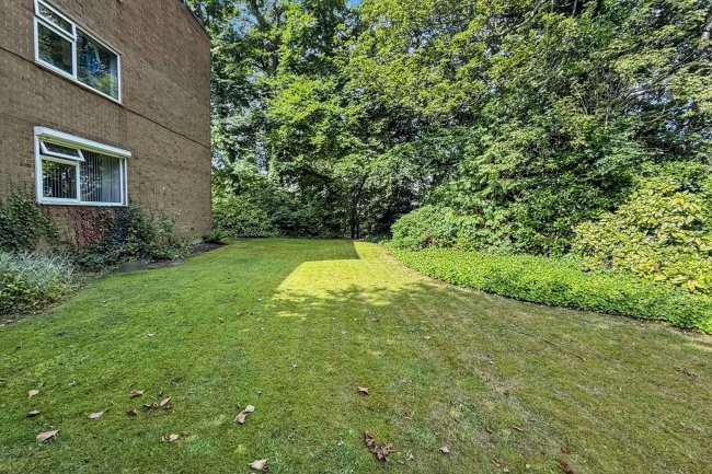 11 Craigmont Court, West Avenue, Benton, Newcastle upon Tyne, NE12 9PB 8