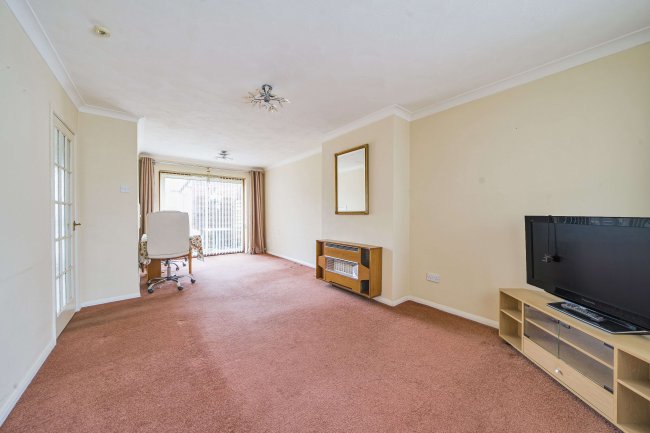 40 Bear Road, Hanworth Village, Feltham, TW13 6RA 9