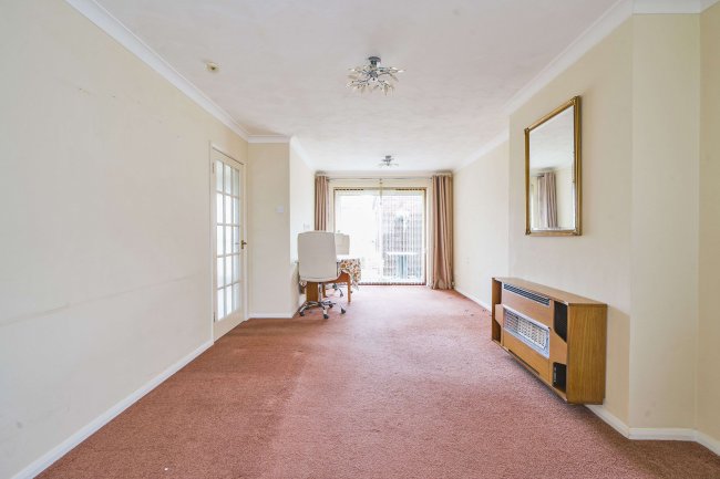 40 Bear Road, Hanworth Village, Feltham, TW13 6RA 9