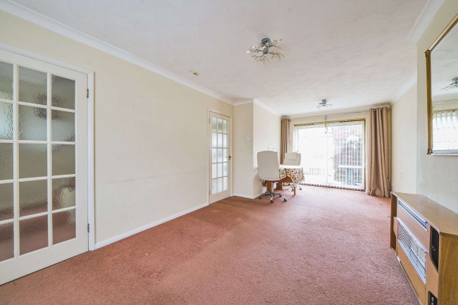 40 Bear Road, Hanworth Village, Feltham, TW13 6RA 9