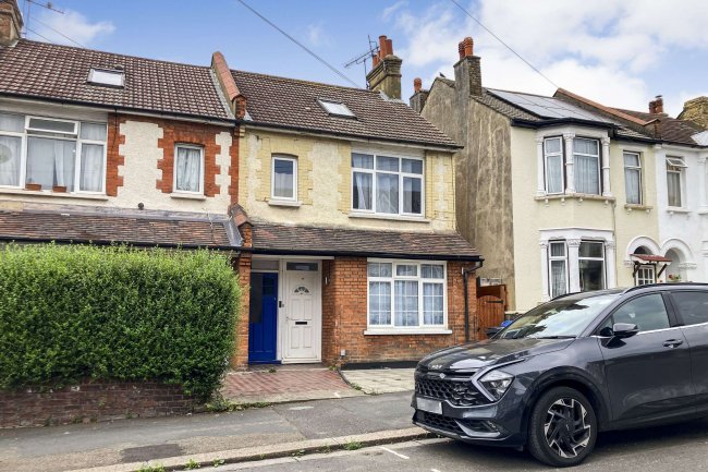 28 and 30 Greenside Road, Croydon, Surrey, CR0 3PL 1