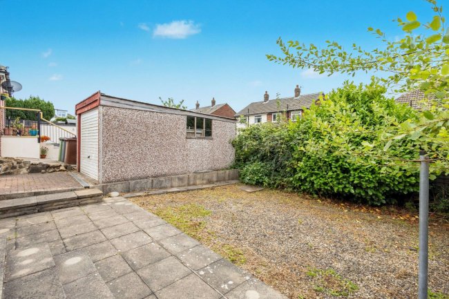 9 Grove Farm Croft, Leeds, West Yorkshire, LS16 6DE 6