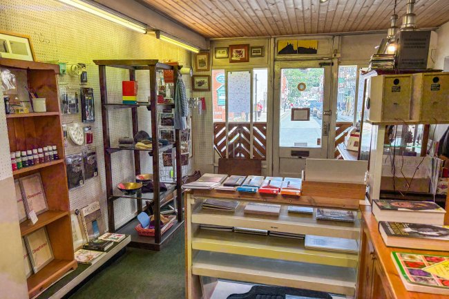 5-7 Berwyn Street, Llangollen, LL20 8NF 1