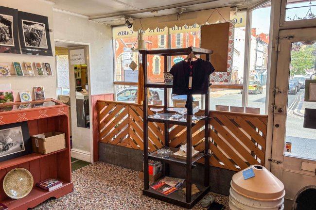 5-7 Berwyn Street, Llangollen, LL20 8NF 1