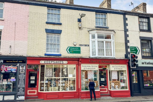 5-7 Berwyn Street, Llangollen, LL20 8NF 1