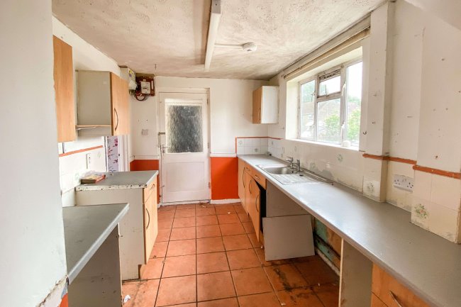 19 Oakhurst, Langley Burrell, Wiltshire, SN15 4LG 4