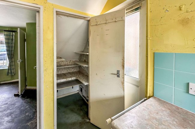 5 Apley Way, Witney, Oxfordshire, OX28 5BJ 9