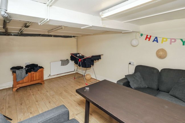 283 Church Road, Leyton, London, E10 7BQ 4