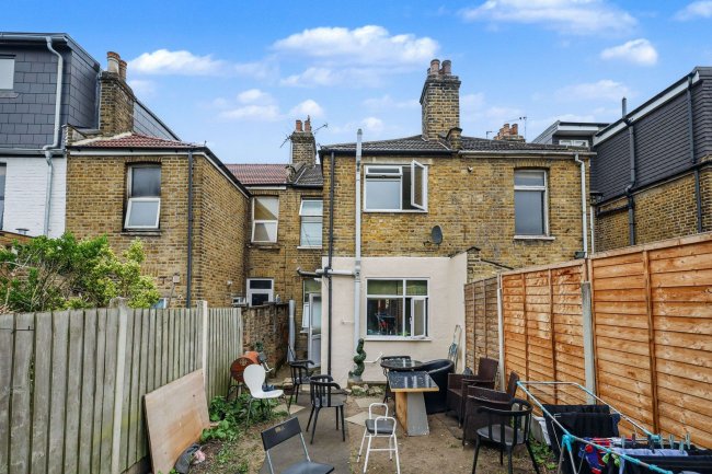 283 Church Road, Leyton, London, E10 7BQ 4