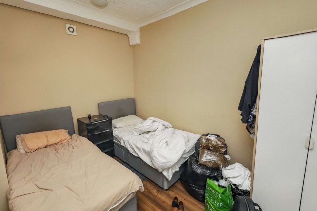 283 Church Road, Leyton, London, E10 7BQ 4