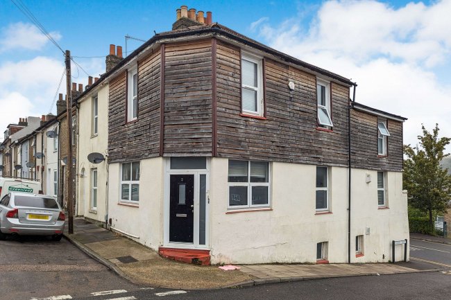 2 East Street, Chatham, Kent, ME4 5NJ 2