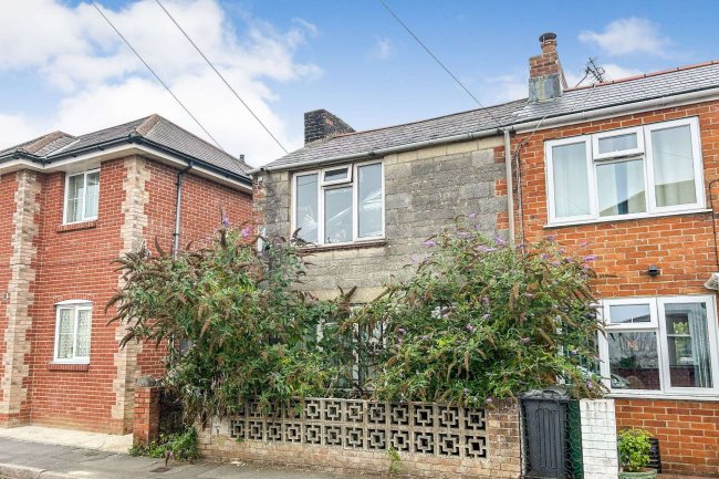 13 Station Street, Ryde, Isle of Wight  PO33 2QH 3