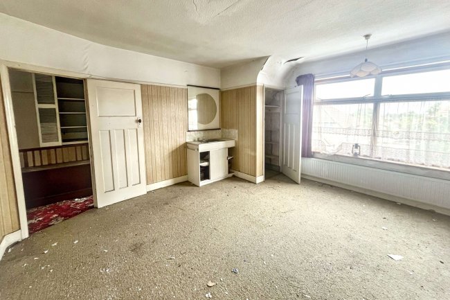 23 Thornton Road, Bromley, Kent BR1 5AP 1