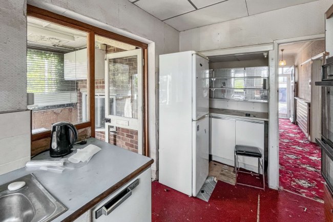 23 Thornton Road, Bromley, Kent BR1 5AP 1