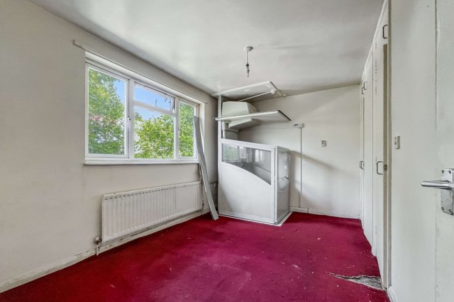 121 Halcot Avenue, Bexleyheath, DA6 7QA 10