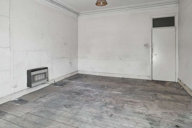 81b Edith Road, Hammersmith, London W14 0TJ 5