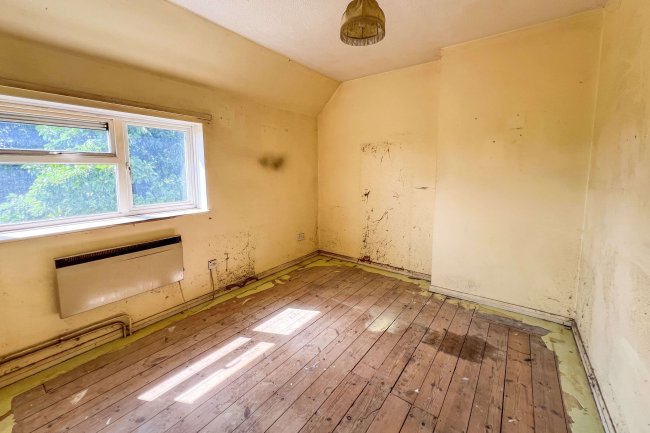 33 Hollow Way, Bradenstoke, Chippenham, Wiltshire, SN15 4EX 7