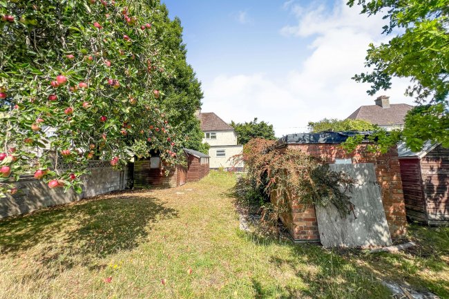 33 Hollow Way, Bradenstoke, Chippenham, Wiltshire, SN15 4EX 7