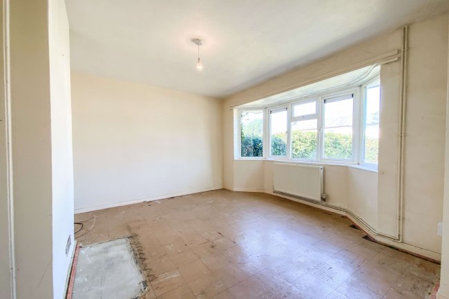 54 High Street, Purton, Swindon, Wiltshire, SN5 4BB 8