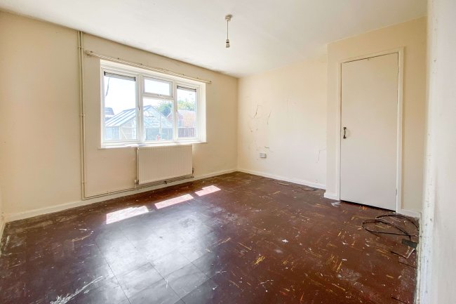 54 High Street, Purton, Swindon, Wiltshire, SN5 4BB 8