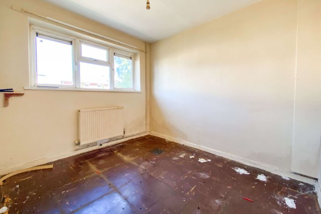 54 High Street, Purton, Swindon, Wiltshire, SN5 4BB 8