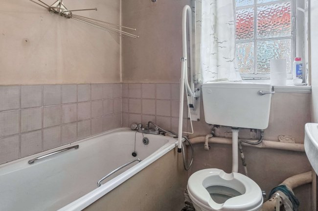 Flat 5 Ashley Court, Morpeth Terrace, London,  SW1P 1EN 7