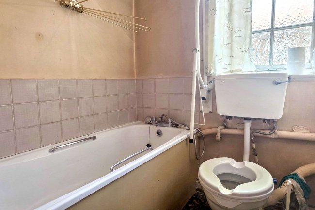 Flat 5 Ashley Court, Morpeth Terrace, London,  SW1P 1EN 7