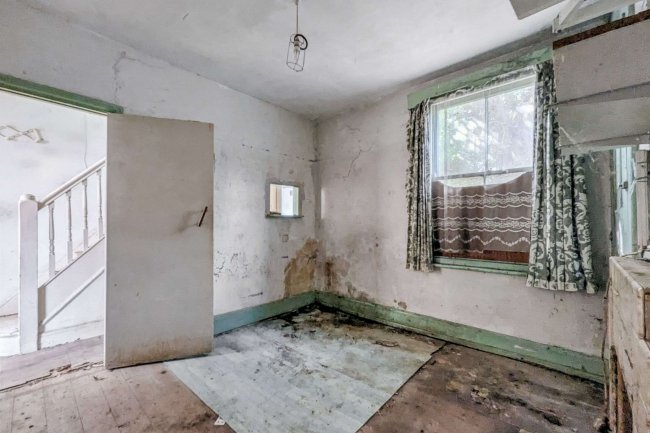 5 Maple Avenue, Gillingham, Kent, ME7 2NT 8