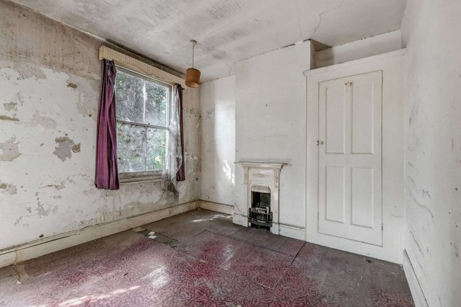 5 Maple Avenue, Gillingham, Kent, ME7 2NT 8